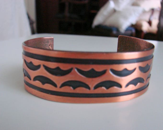 Niello Wide Solid Copper Bracelet / Tribal Motifs / Artisan / Vintage Jewelry / Jewellery