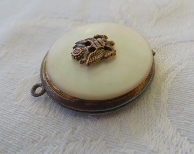 Vintage US Army Locket, Mother of Pearl, Military Locket, US Army Pendant, Military Wife, Military Mom, Military Jewelry