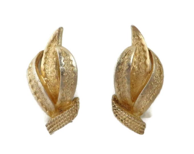 Vintage Coro Leaf Earrings - Coro Gold Tone Leaf Clip-on Earrings, Gift for Her, Gift Box
