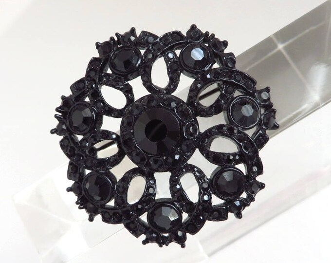 Vintage Black Glass Mourning Brooch | 1960s Floral Wreath Faceted Glass Pin