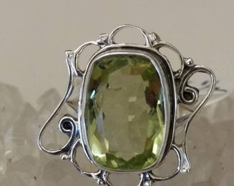 Peridot Ring Size 6 1/2