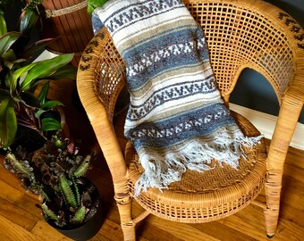 Vintage Southwestern Large Mexican Blanket with Fringe / Throw / Coverlet / Wall Tapestry / Rug - Vintage Southwestern Decor