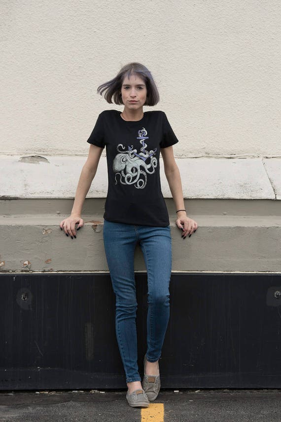 Octopus triblend tee