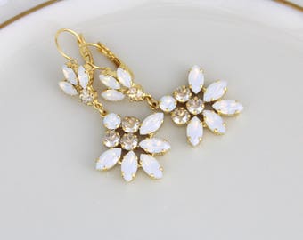 Gold Bridal earrings, Swarovski Wedding earrings, Bridal earrings, Champagne crystal earrings, Chandelier earrings, White opal earrings