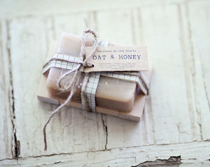 OAT & HONEY Soap | Oatmeal, Cream, Honey Soap Bar, Moisturizing Soap, Bar Soap, Rustic Gift, Wedding Favor, Gift Set, Wooden Holder