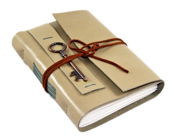 Light Sage Green Leather Journal with Blank Paper - Key - Travel Diary - Handmade Journal - Sketchbook - Wedding - Gift - Ready to Ship