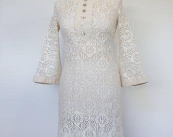 60s Mod Wedding Dress Cream Lace with Bell Sleeves UK 8 / 10 S US 6 / 8