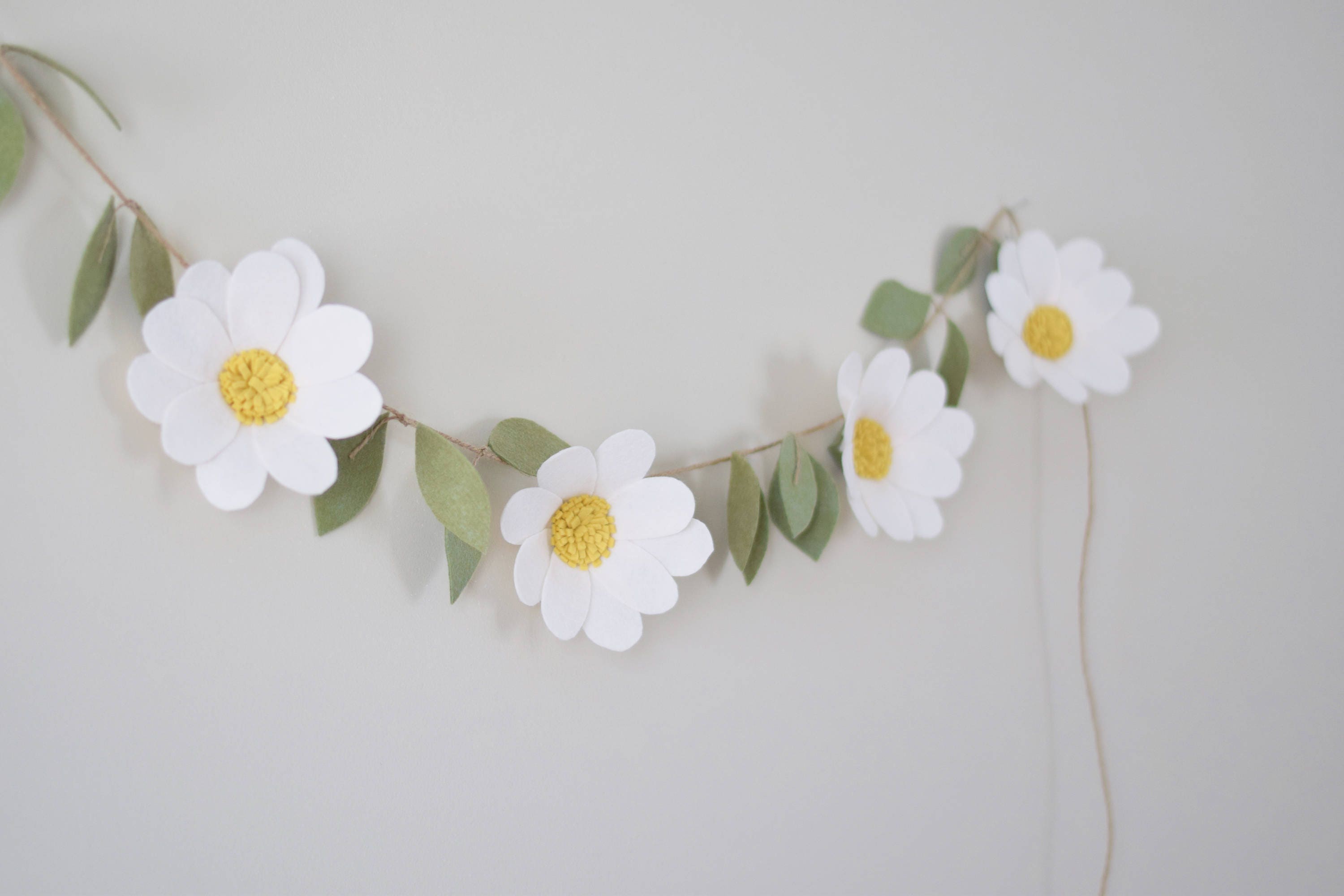 Felt Daisy Garland Felt Flower Garland Shasta Daisy Floral