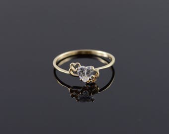 Heart Cut Motif Prong Set Travel Engagement Ring Size 7.75 Gold