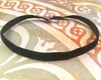Black Velvet Choker, Back to School Sale, Trendy Fall Jewelry, 90's Jewelry, Adjustable choker, velvet necklace, chokers are back