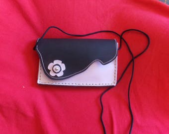 small pouch very feminine all leather