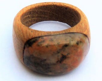 Oak ring with stone for men