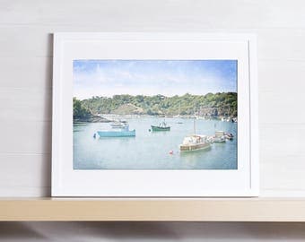 Photo of small boats in a port, the sea, the photo of art, the photo to be printed, watercolor effet, lounge photo wall art, decoration room