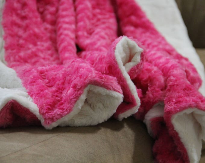 Minky Blanket, Adult Minky Blanket, Minky Throw Blanket, White and Pink Minky Blanket, Gift for Her, Gift for Mom, Girlfriend Gift