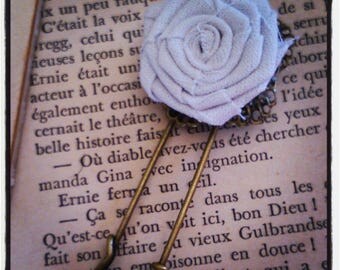 bronze linen ivory metal flower brooch