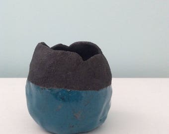 Pinch pot raku