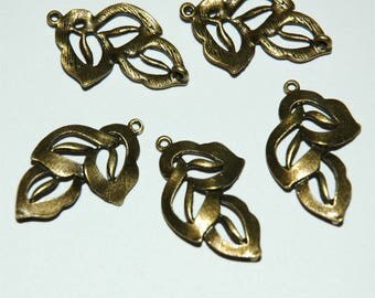 bronze 5 leaf engraved connector 29 x 18mm #1647