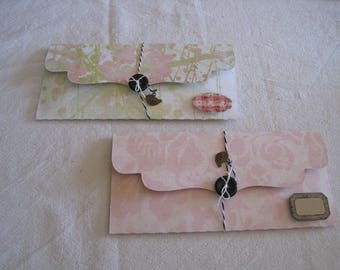 Gift notes, shabby, flowers and kraft label bags