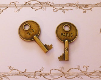 2 large Paris keys charm bronze