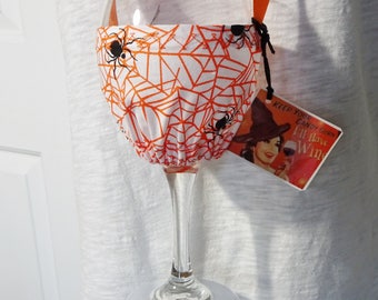 Halloween Wine Glass Holder Necklace, Hands Free Wine Holder,Orange Spider Web Fabric,Party Favor, Halloween Party Host Gift