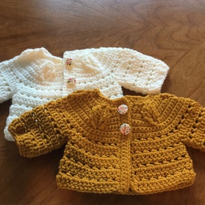 Buyer photo Amanda Galvan, who reviewed this item with the Etsy app for iPhone.