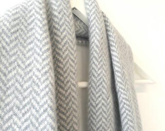 Grey Herringbone - Cozy lambswool winter scarf