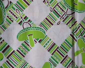 Vintage American Feed sack fabric fat quarter 18" x 22' cotton novelty Mexican sombrero green feedsack