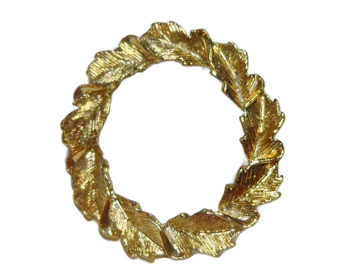 FREE SHIPPING Gerry's leaf circle brooch, gold veined leaves, laurel wreath pin, circle pin