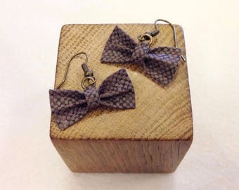 Paire de Boucles d'Oreilles Noeud Papillon Dandy "Chocolat", Bords Pointus, Papier Peint Fibré, Fait Main, Couleur Marron et Châtaignier