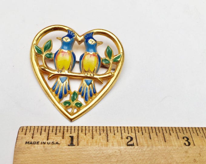 Bird Heart Brooch - Enamel gold - Love Birds - doves - fiqurine pin