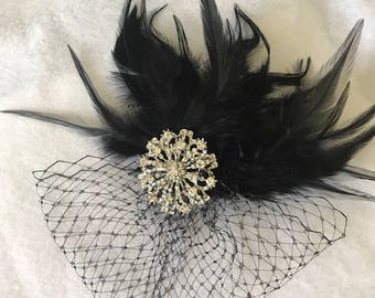 Black Bridal Feather Fascinator, Black Feather Hair Clip, Black Wedding Fascinator, Black Feather Bridesmaid Comb, Black feather Headband