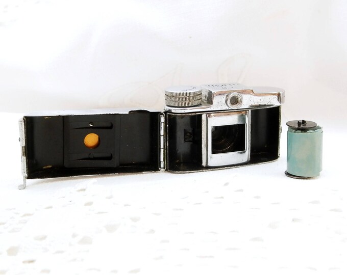 Vintage Miniature Photographic Mycro III A Sanwa Camera with Leather Case, Subminiature F=20 mm, Retro Analog Tiny Small Photo Camera 1950s Vintage Miniature Photographic Mycro III A Sanwa Camera with Leather Case, Subminiature F=20 mm, Retro Analog Tiny Small Photo Camera 1950s