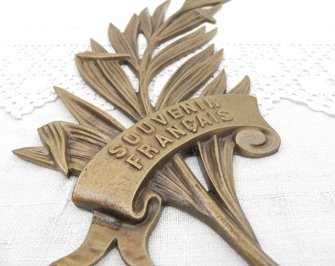 Antique French Decorative Cast Bronze Metal Palms Leaves with Scroll "Souvenir Francais" French Souvenir by the Artist M Thomas, Curios