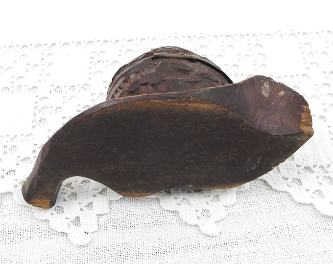 Antique Carved Wooden Black Forest Artisan Walnut and Leaf Shaped Inkwell, Primitive Wood Sculpted Nut 19th Century Curios, Collectible
