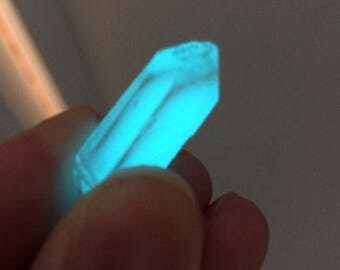 ON SALE Fairy wand Quartz necklace, Kyber crystal glowing necklace inspired by star wars.