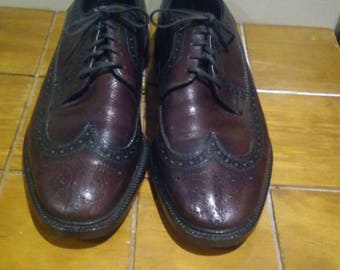 Nice Briarcliff Wingtip Shoes Size 8