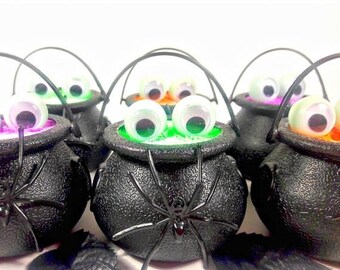On Sale Cauldron bath bomb, halloween bath bomb, surprise bath bomb, bath bomb, party favors, bath bomb for kid, halloween gift, bath bombs,