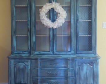 Vintage china cabinet, beachy hutch, shabby chic china cabinet, distressed hutch, queen anne hutch, painted china cabinet, painted hutch