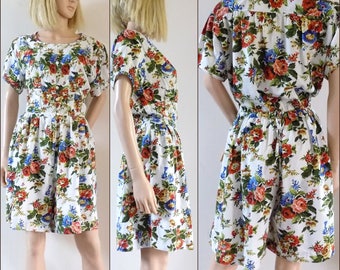 Womans floral romper playsuit Rene Derhy French cream floral shorts dress romper size medium