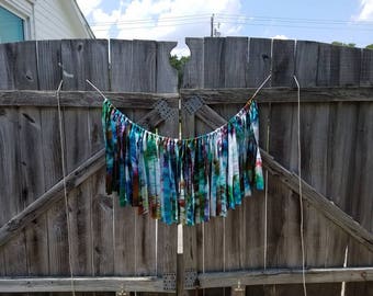 Fabric Garland, Fabric Banner, Fabric Bunting, Tie Die Garland, Tie Dye Decoration, Tie Dye Bunting, Tie Dye Photo Prop, Boho Garland
