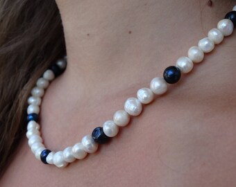 Pearl Necklace Pearl Jewelry Layering Necklace Gemstone Necklace Dainty Pearl Bridesmaid Necklaces Elegant Necklace Real Pearl Necklace Gift
