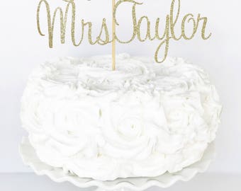Future Mrs Cake Topper / Custom Name Cake Topper / Bride To Be / Bridal Shower Cake Topper / Bridal Shower Decorations / Bridal Brunch