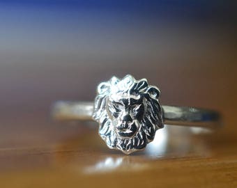 Sterling Silver Lion Ring, Personalized Band, Big Cat Ring, Secret Message, Personal Inscription, Custom Engraved Wild Animal Charm Jewelry