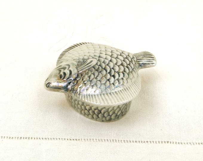 Small Vintage Mid Century FlatFish Shaped Lustreware Porcelain Bone China Lidded Box, French 1950s Porcelain de Paris Ceramic Fish Terrine
