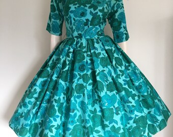 Stunning 50s Green Floral Cotton Garden Party Dress / Small Medium / Full Skirt