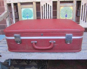 Red Vintage Suitcase - Overnight Bag - Storage- 1960's - Samsonite