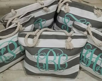 Set of 6 Bridesmaid Totes, Monogram Tote, Personalized Tote Bag, Grey and Mint Tote, Grey Beach Bag, Bridesmaid Gifts, Bridal Party Gifts,