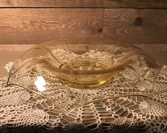 Vintage Unique Art Glass Fruit Bowl Yellow