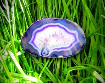 Brooch made of semi-precious stone, purple Agate gem stone
