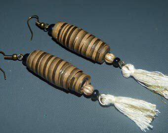BO Pearl paper & tassel